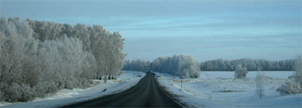пустая зимняя дорога